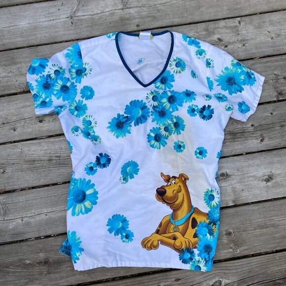 RARE Warner Bros Scooby Doo Floral Nursing Scrubs Medium Stained - Picture 3 of 6